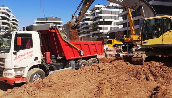 Alquiler de camiones para obras