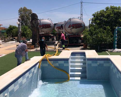 Agua para llenar piscinas