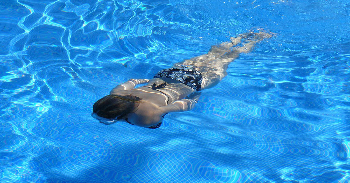 llenar agua  de piscina en malaga